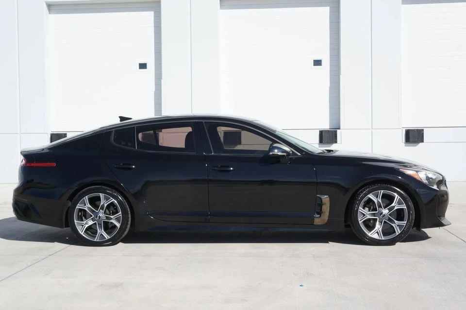 2020 Kia Stinger - Image 13 of 19