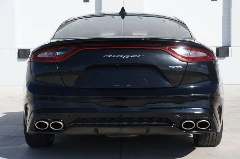 2020 Kia Stinger - Image 9 of 19