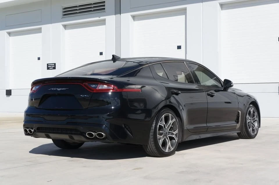 2020 Kia Stinger - Image 10 of 19