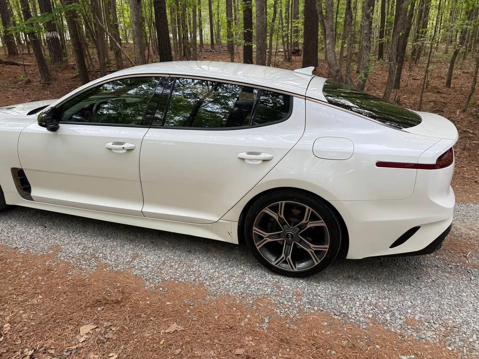 2020 Kia Stinger - Image 6 of 11