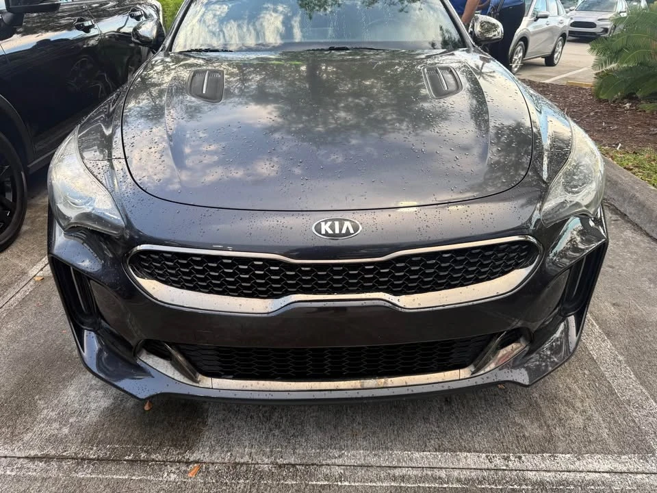 2020 Kia Stinger - Image 2 of 7