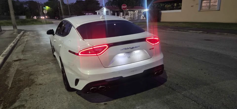 2020 Kia Stinger - Image 5 of 17