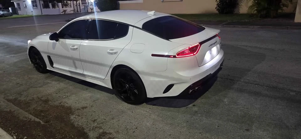 2020 Kia Stinger - Image 4 of 17