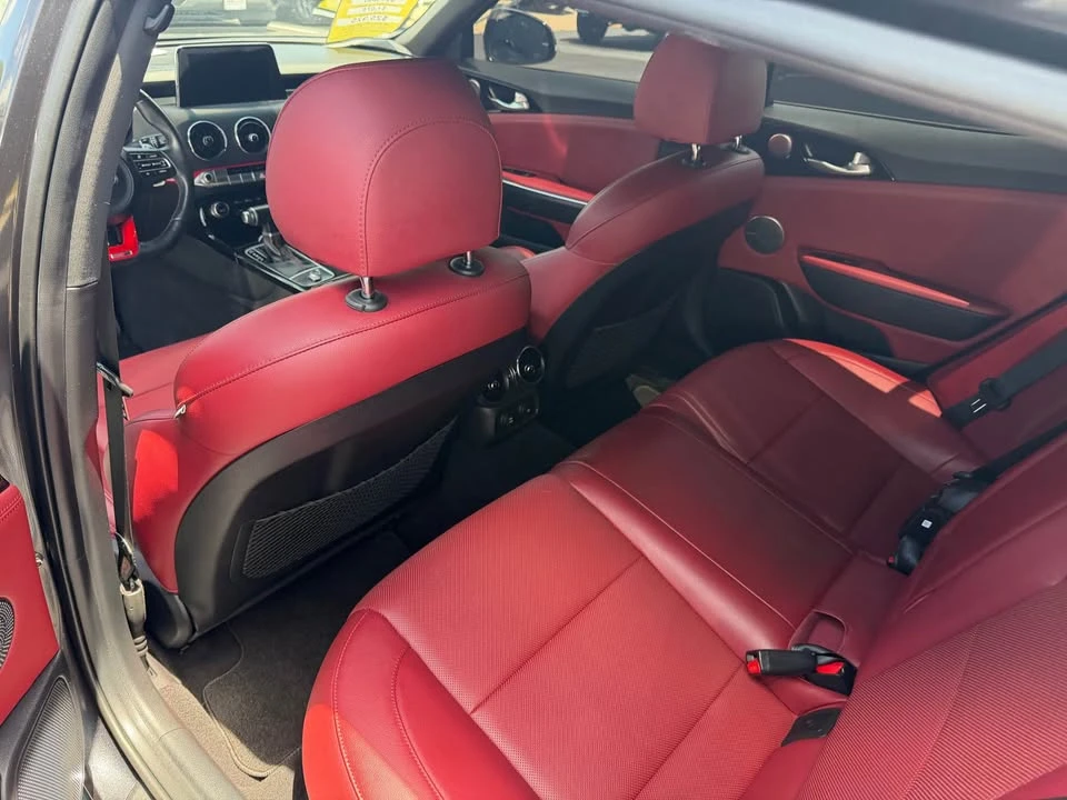 2020 Kia Stinger - Image 4 of 7