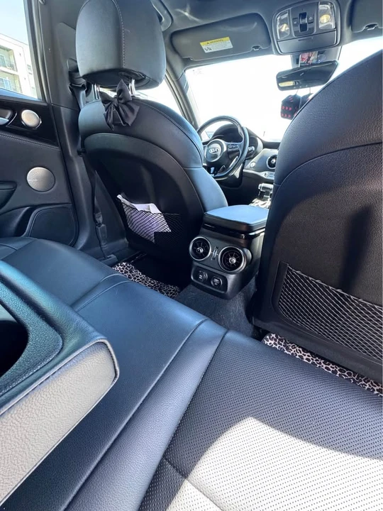 2020 Kia Stinger - Image 12 of 20