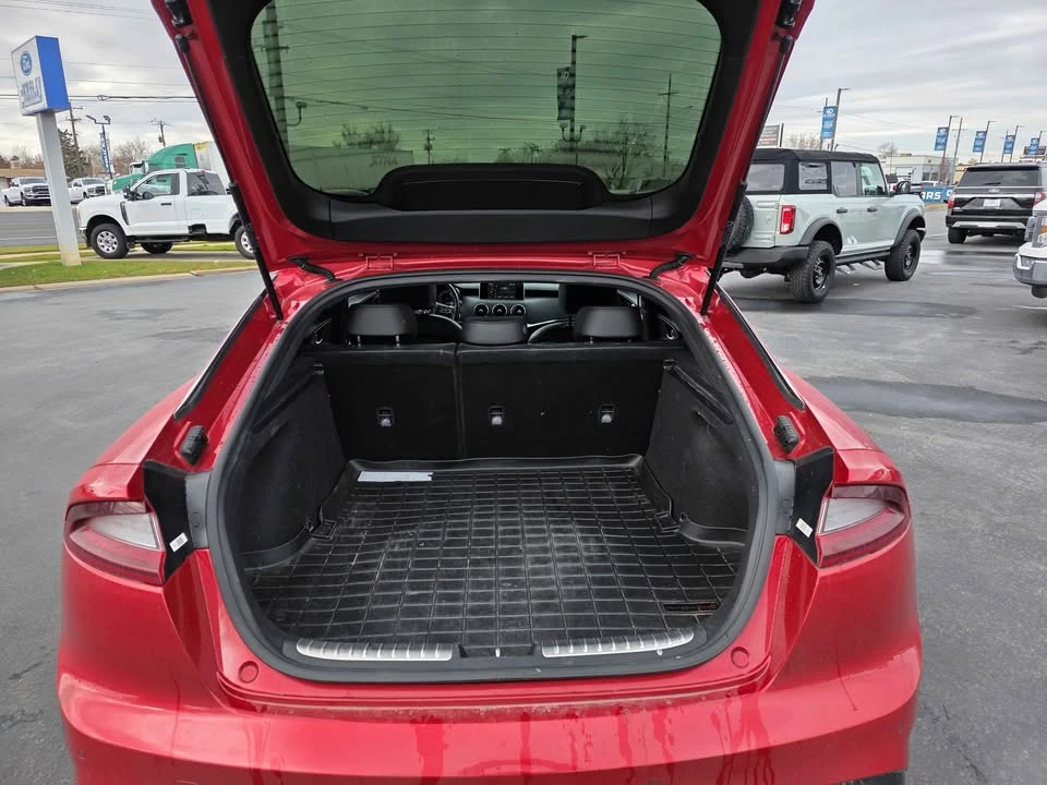 2020 Kia Stinger GT - Image 5 of 15