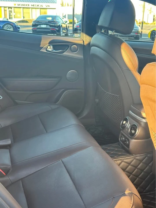 2020 Kia Stinger GT - Image 8 of 19