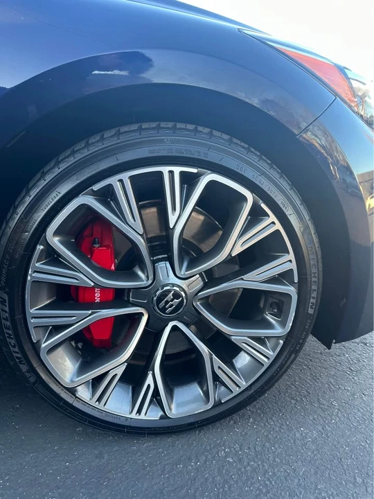 2020 Kia Stinger GT - Image 17 of 19