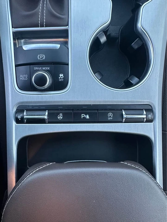 2020 Kia Stinger GT - Image 12 of 19