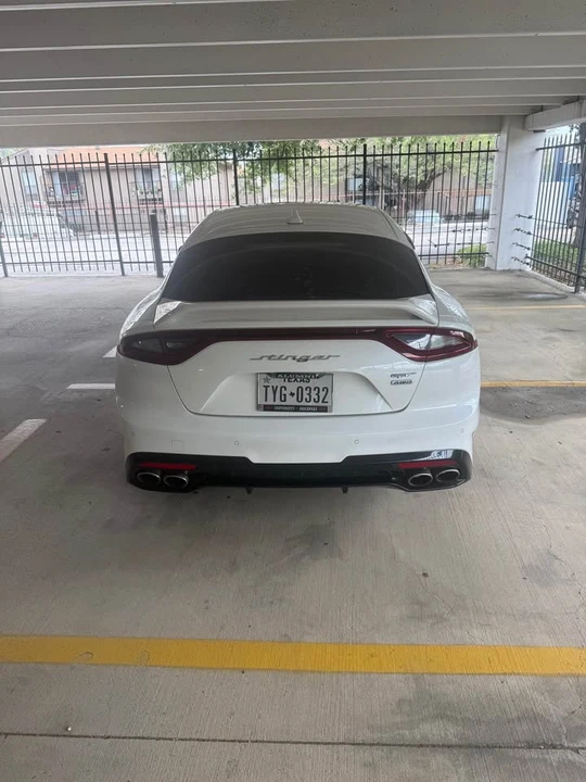 2020 Kia Stinger GT - Image 4 of 9