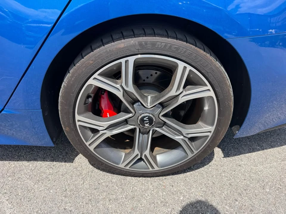 2020 Kia Stinger GT - Image 7 of 17
