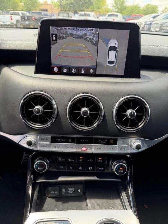 2020 Kia Stinger GT - Image 17 of 17