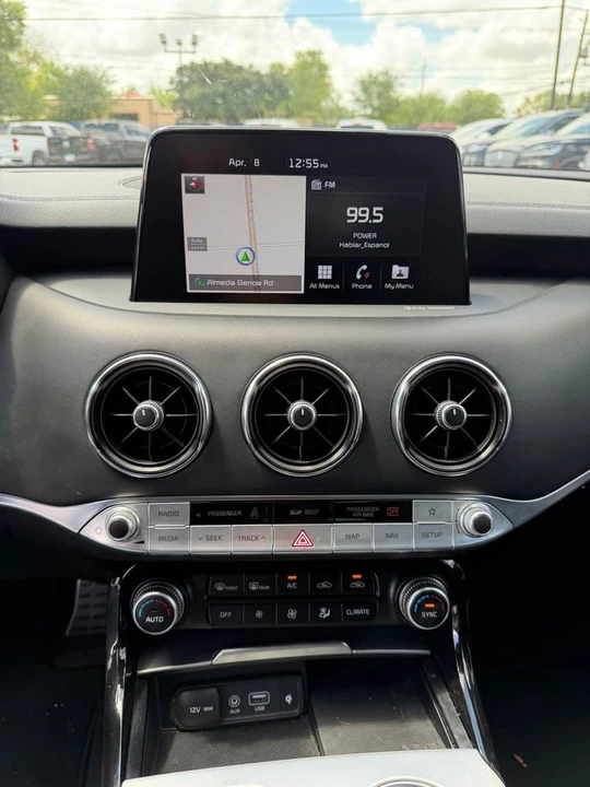 2020 Kia Stinger GT - Image 15 of 17