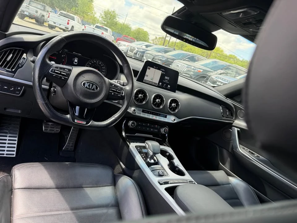 2020 Kia Stinger GT - Image 10 of 17