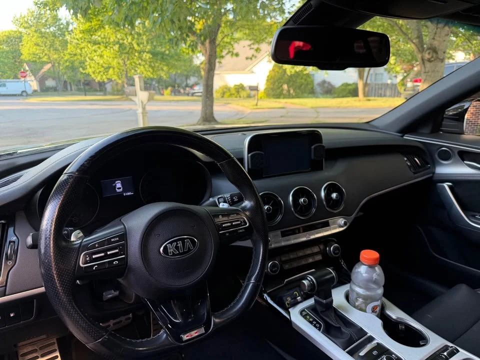 2020 Kia Stinger GT - Image 7 of 9