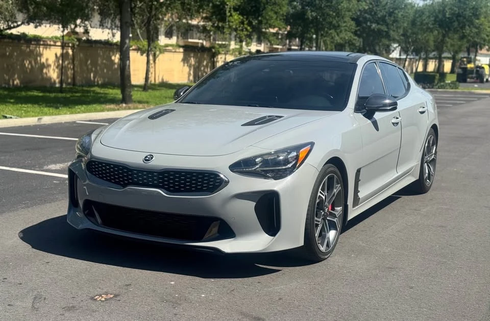 2020 Kia Stinger GT - Image 7 of 16