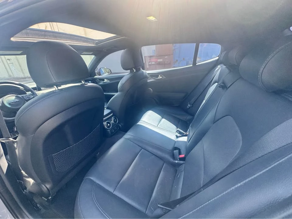 2020 Kia Stinger GT - Image 12 of 16