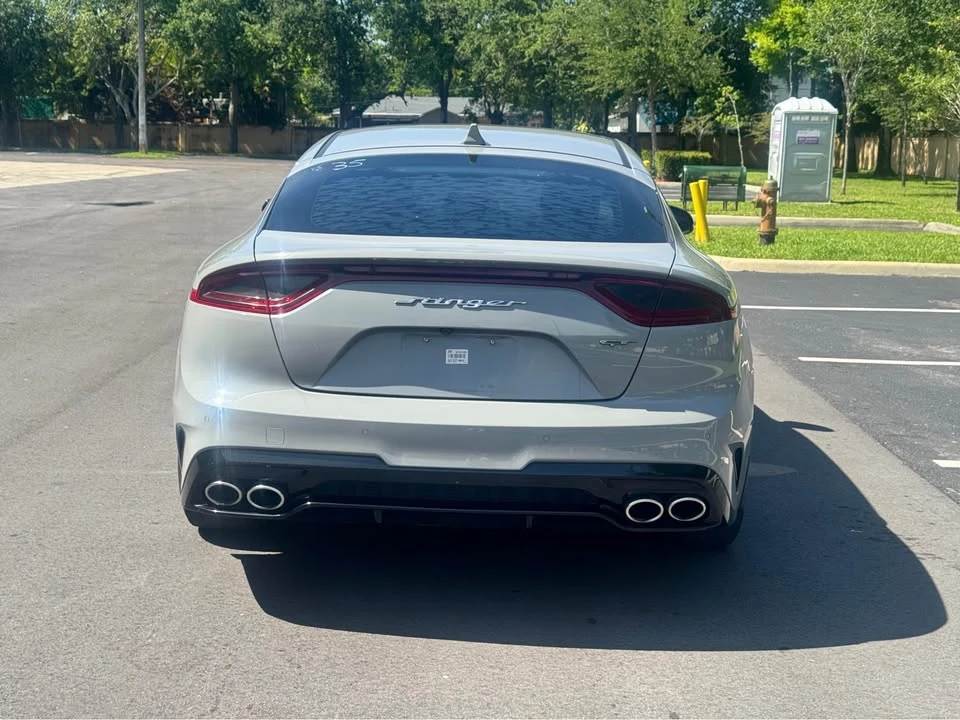 2020 Kia Stinger GT - Image 9 of 16