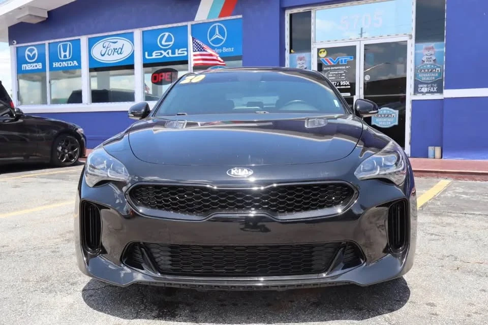 2020 Kia Stinger GT - Image 8 of 9
