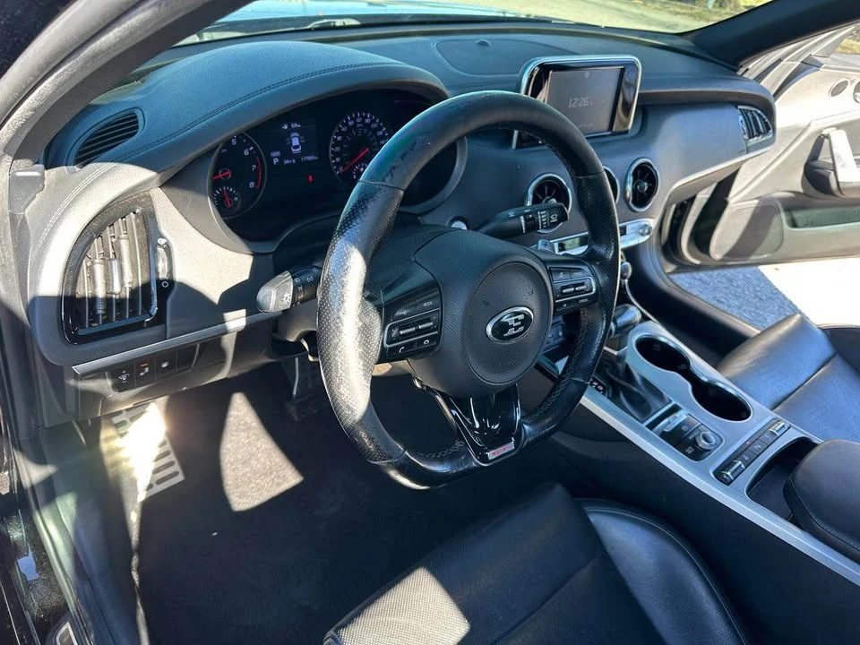 2020 Kia Stinger GT - Image 9 of 20