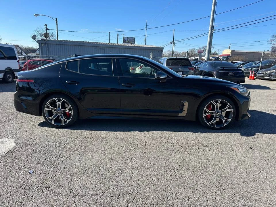 2020 Kia Stinger GT - Image 10 of 20