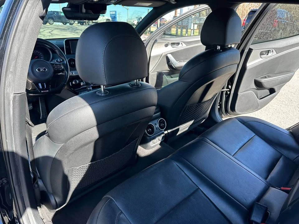 2020 Kia Stinger GT - Image 10 of 20