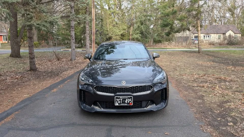 2020 Kia Stinger GT - Image 8 of 16