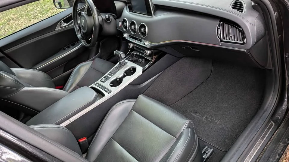 2020 Kia Stinger GT - Image 11 of 16