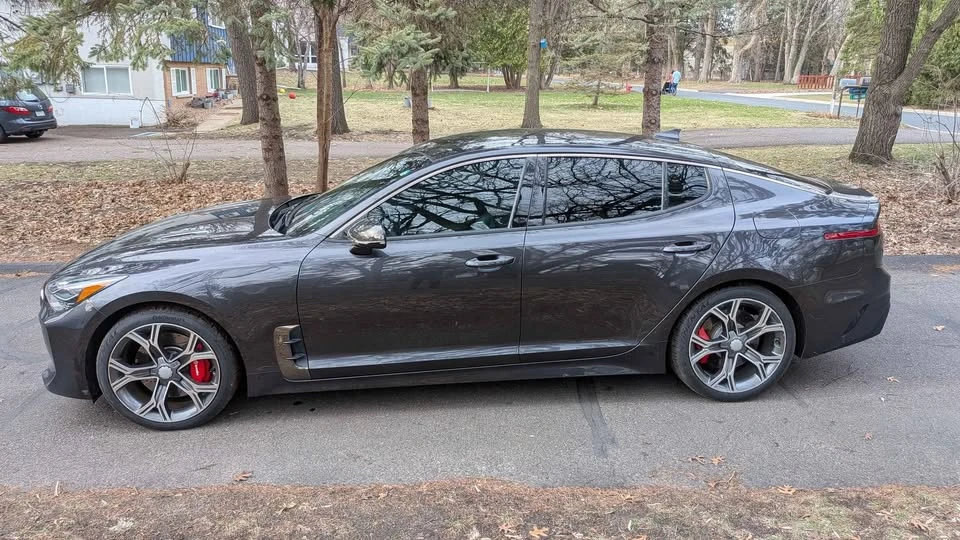2020 Kia Stinger GT - Image 2 of 16