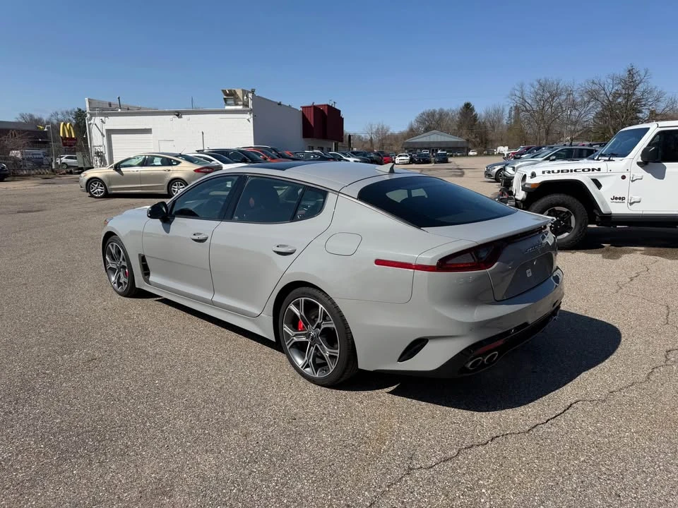 2020 Kia Stinger GT - Image 5 of 20