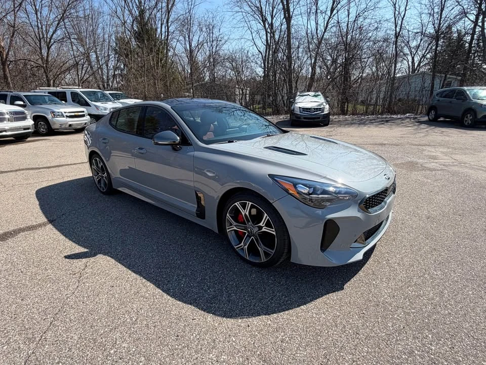 2020 Kia Stinger GT - Image 9 of 20