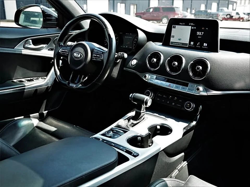 2020 Kia Stinger GT - Image 7 of 20