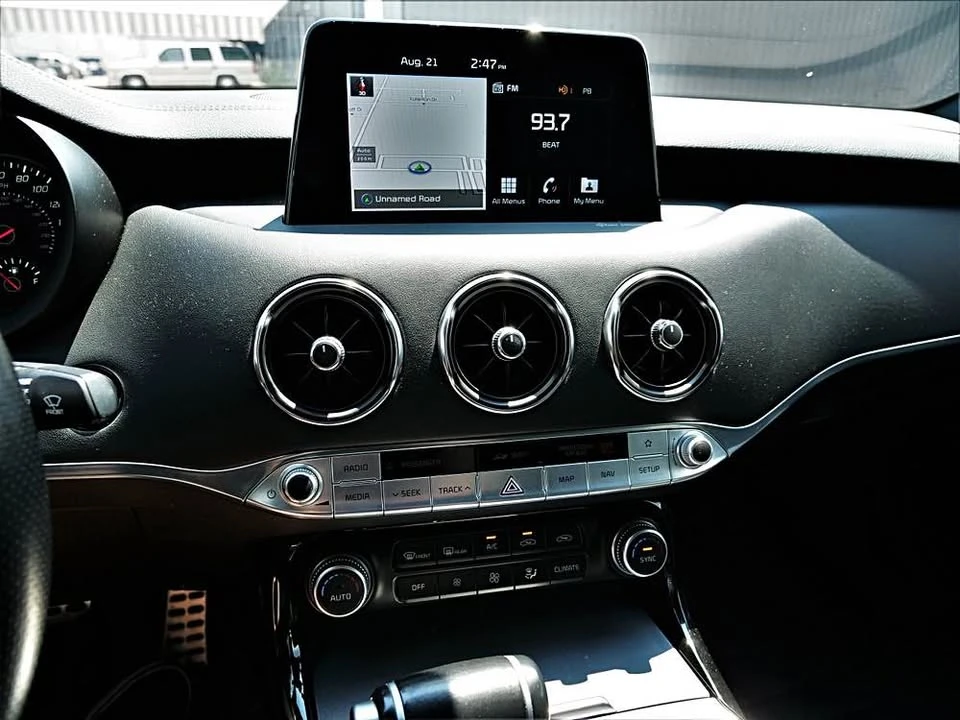 2020 Kia Stinger GT - Image 6 of 20