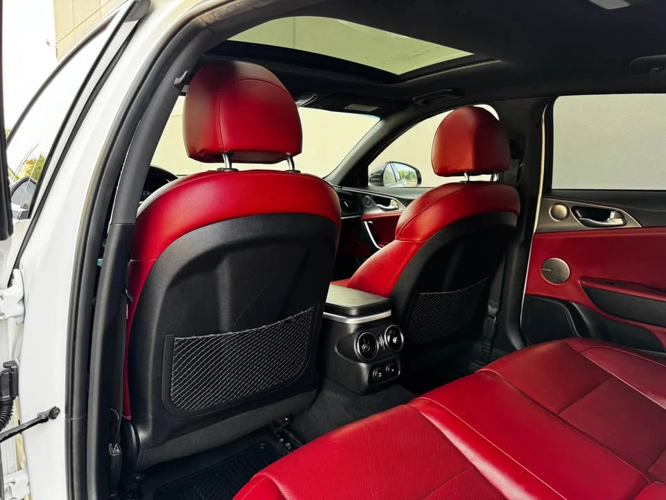 2020 Kia Stinger GT - Image 11 of 20