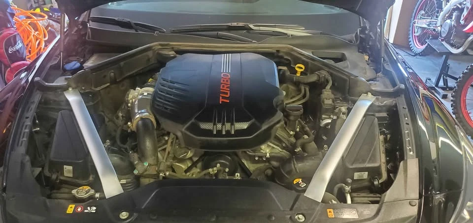 2020 Kia Stinger GT - Image 10 of 11