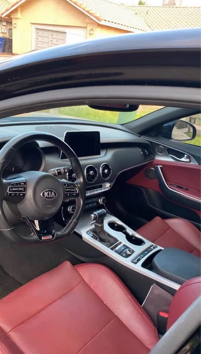 2020 Kia Stinger GT - Image 4 of 6