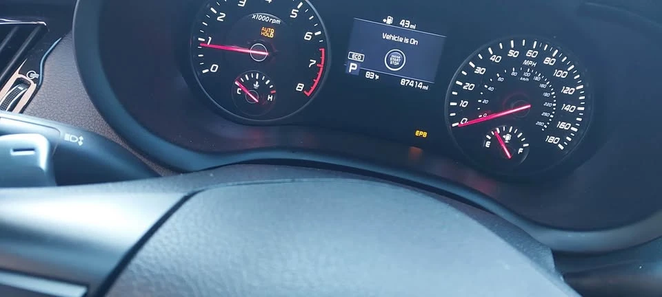 2020 Kia Stinger GT - Image 8 of 9