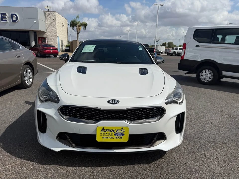2020 Kia Stinger GT - Image 2 of 9