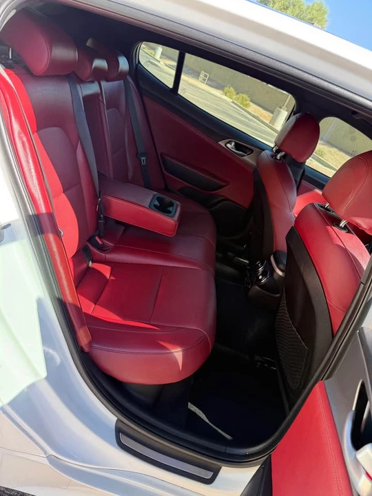 2020 Kia Stinger GT - Image 7 of 10