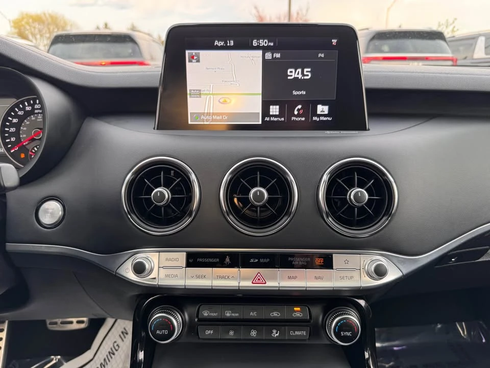 2020 Kia Stinger GT - Image 12 of 18