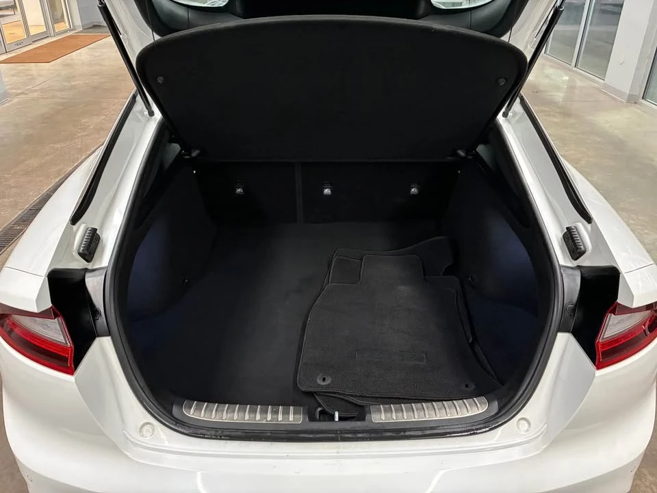 2020 Kia Stinger GT - Image 7 of 14