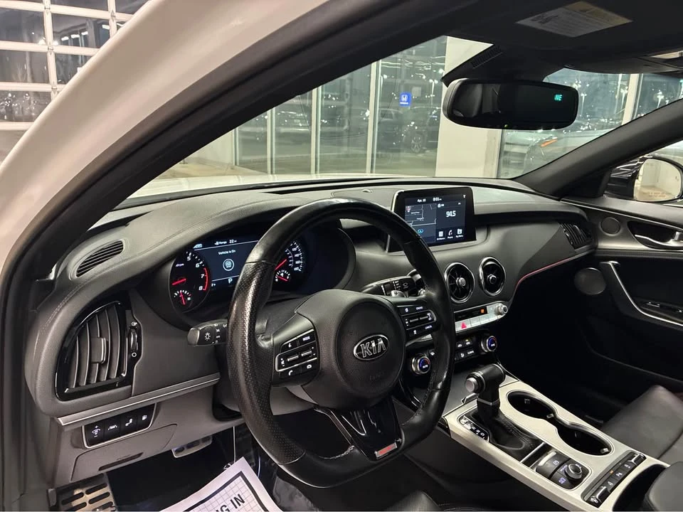 2020 Kia Stinger GT - Image 10 of 14