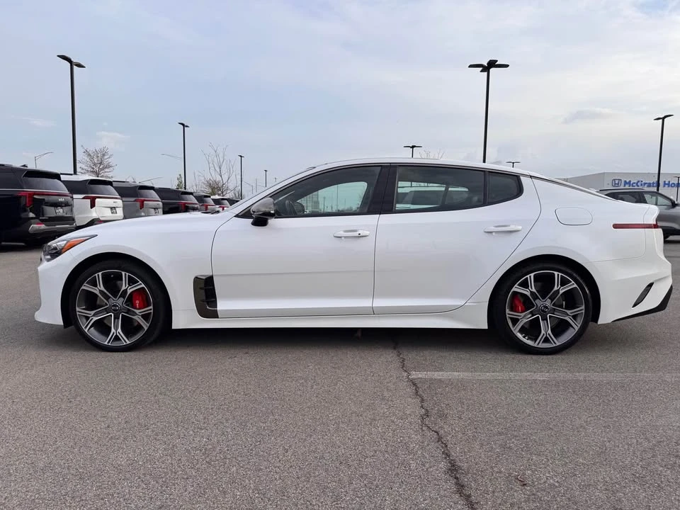 2020 Kia Stinger GT - Image 8 of 18