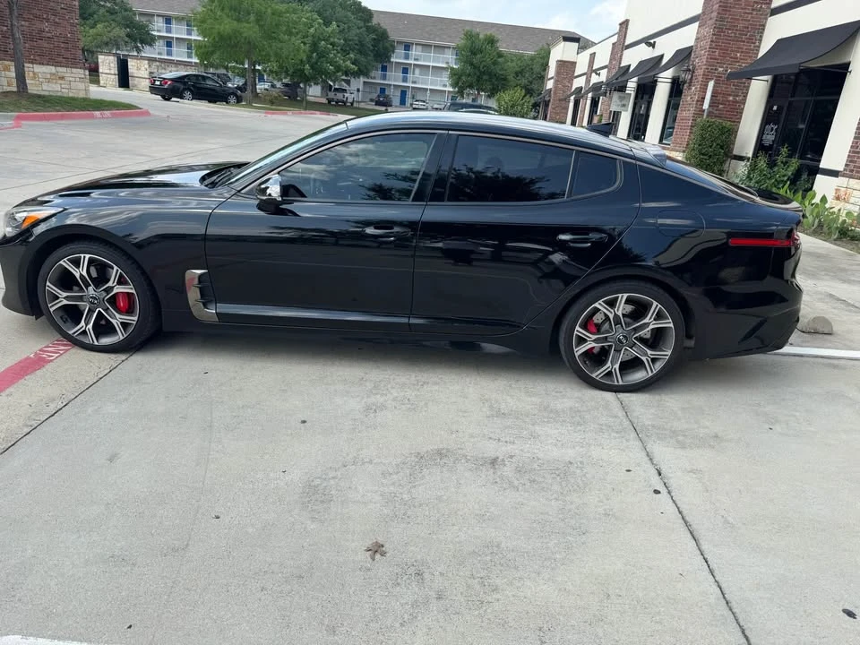 2020 Kia Stinger GT - Image 8 of 11