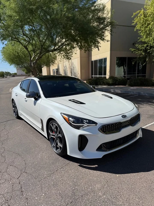 2020 Kia Stinger GT - Image 2 of 10