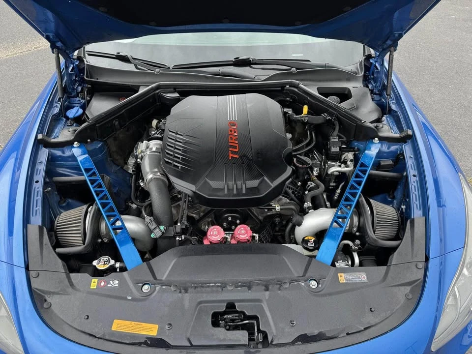 2020 Kia Stinger GT - Image 8 of 10