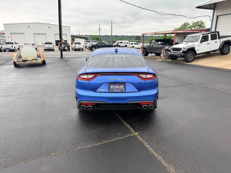 2020 Kia Stinger GT - Image 8 of 16