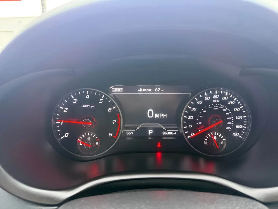 2020 Kia Stinger GT - Image 10 of 16