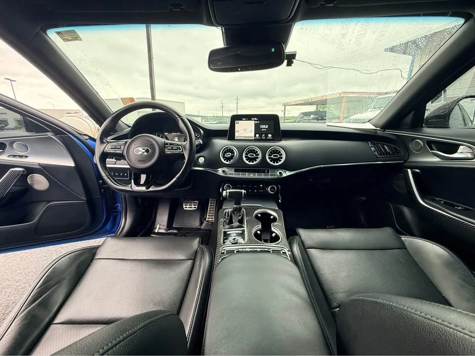 2020 Kia Stinger GT - Image 13 of 16