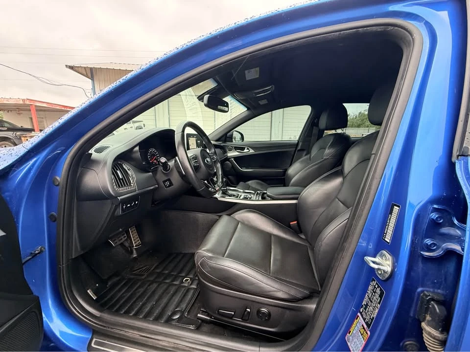 2020 Kia Stinger GT - Image 15 of 16